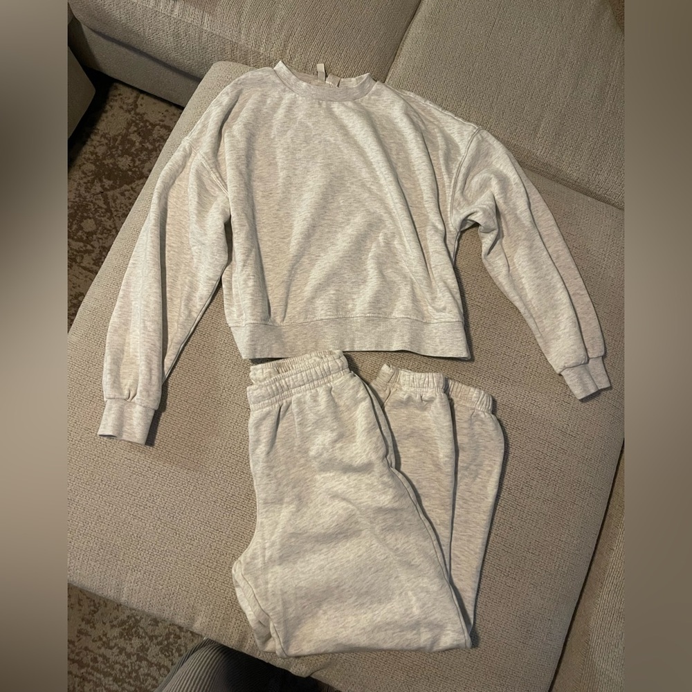 H&M Grey Sweat Outfit